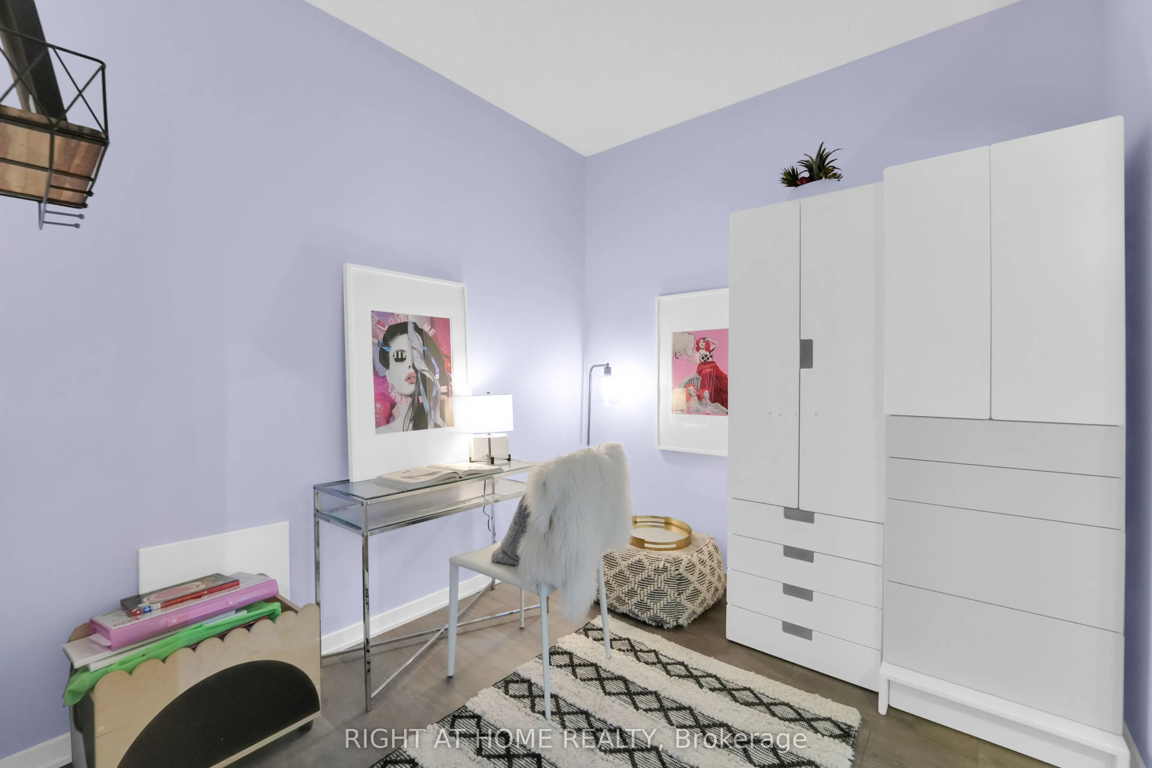 105 THE QUEENSWAY, #1414