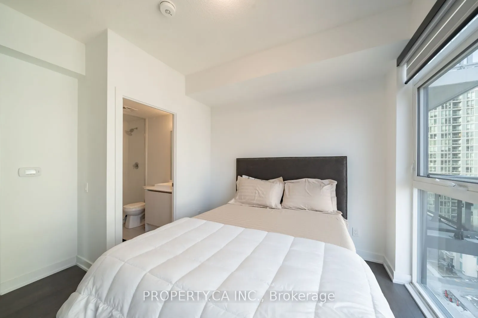 251 Manitoba Street, #1204
