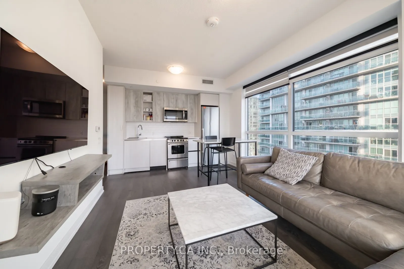 251 Manitoba Street, #1204