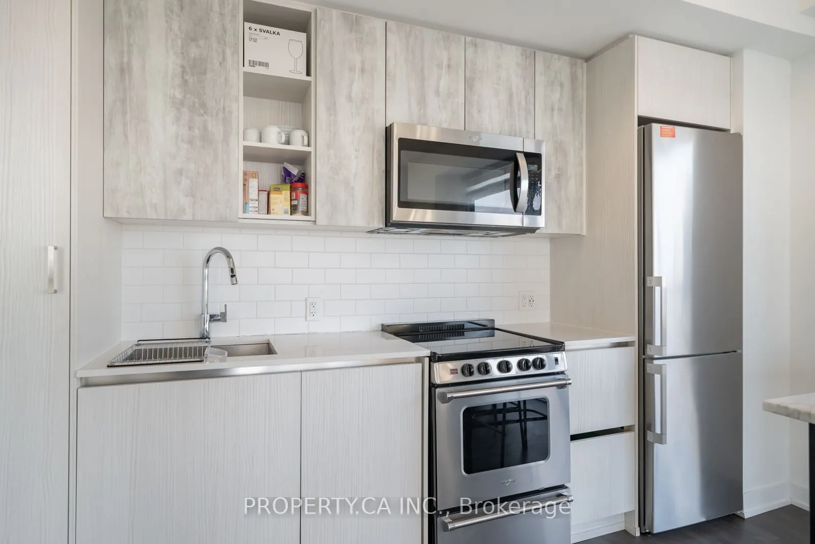 251 Manitoba Street, #1204