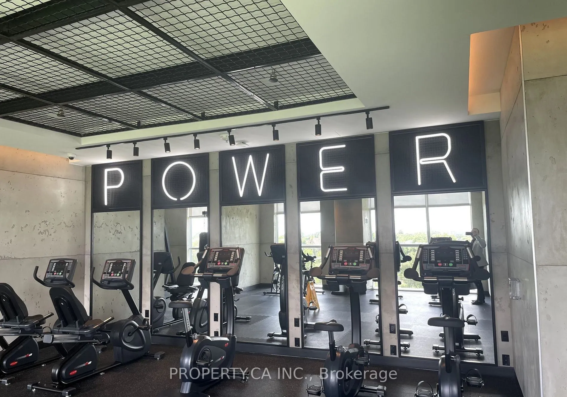 251 Manitoba Street, #1204