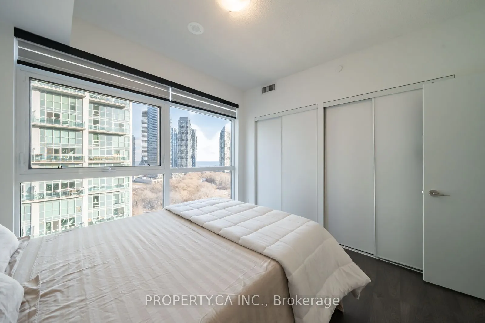 251 Manitoba Street, #1204