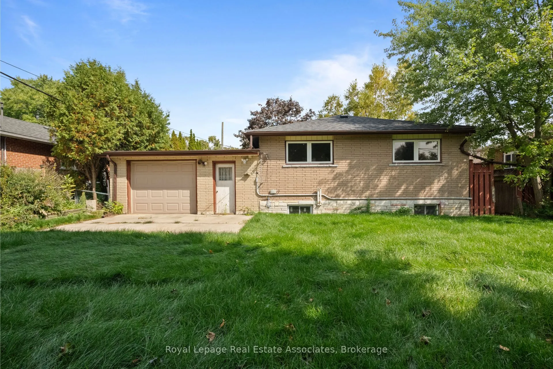 168 Tidey Avenue