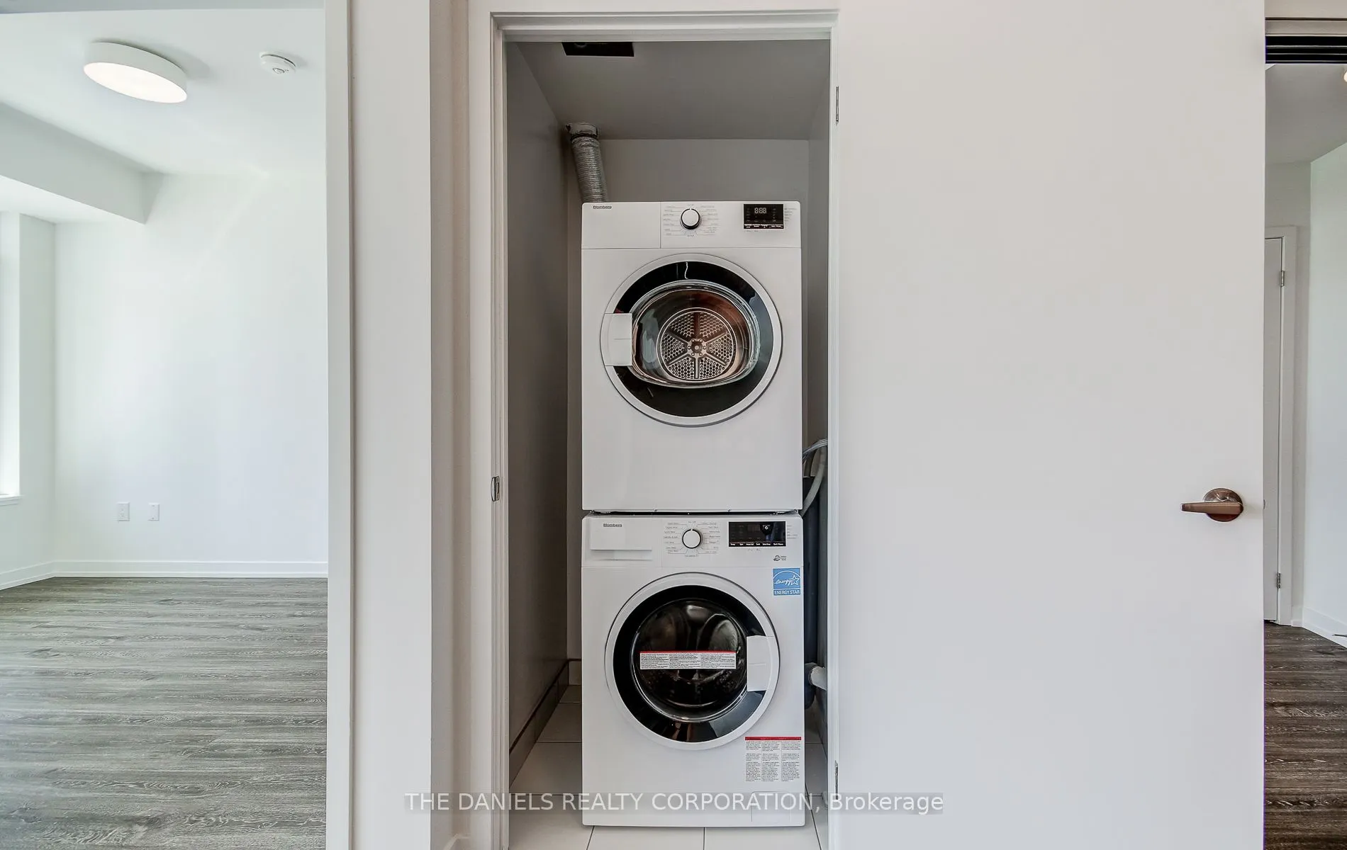 2485 Eglinton Avenue W, #523