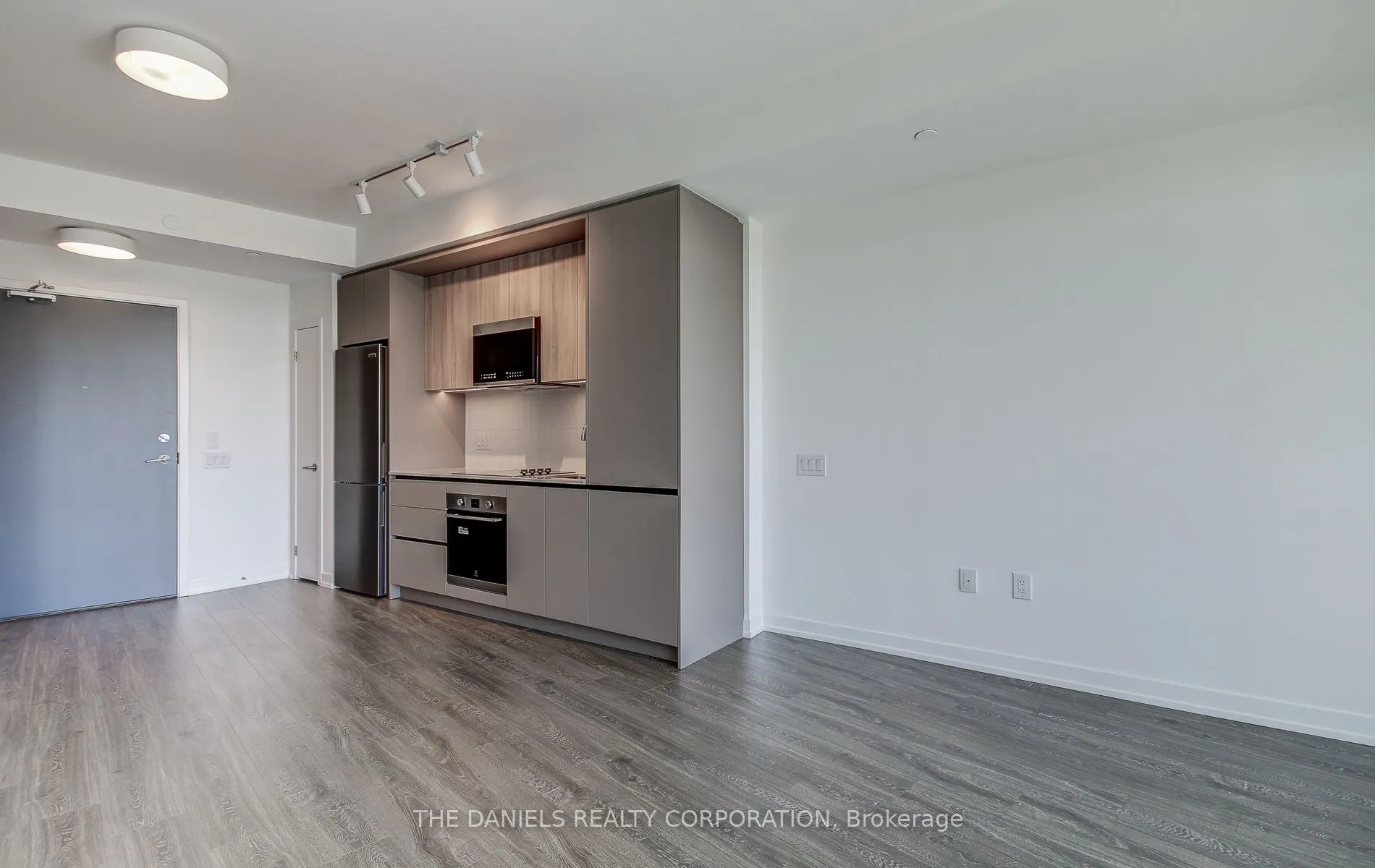 2485 Eglinton Avenue W, #523
