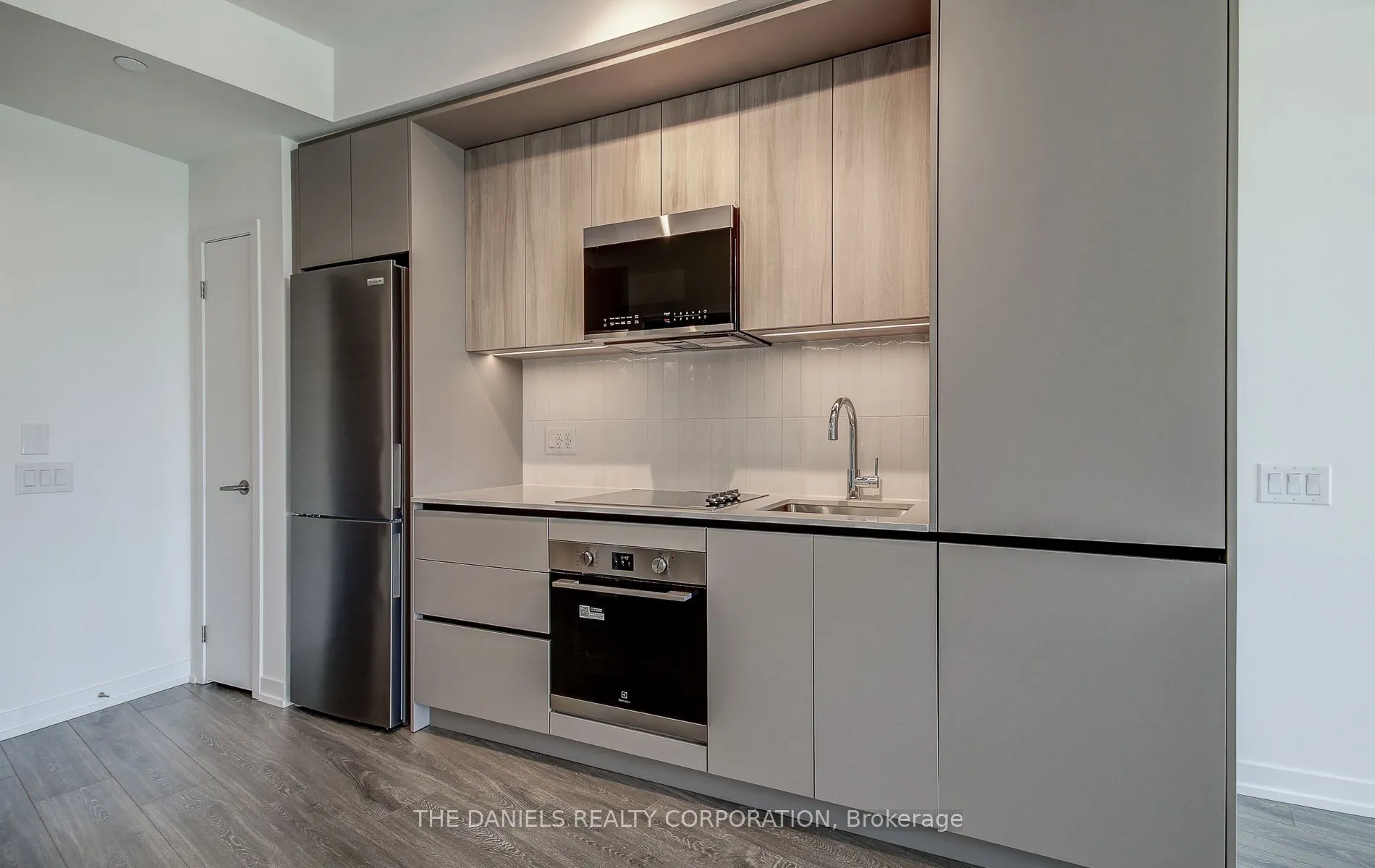 2485 Eglinton Avenue W, #523
