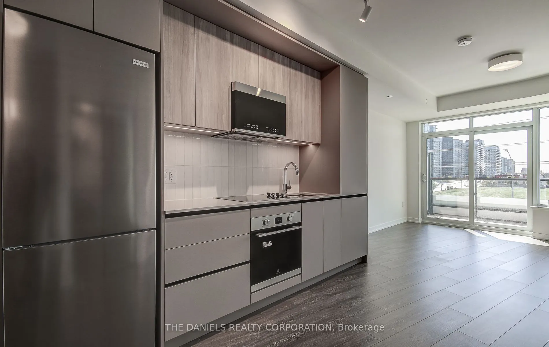 2485 Eglinton Avenue W, #523