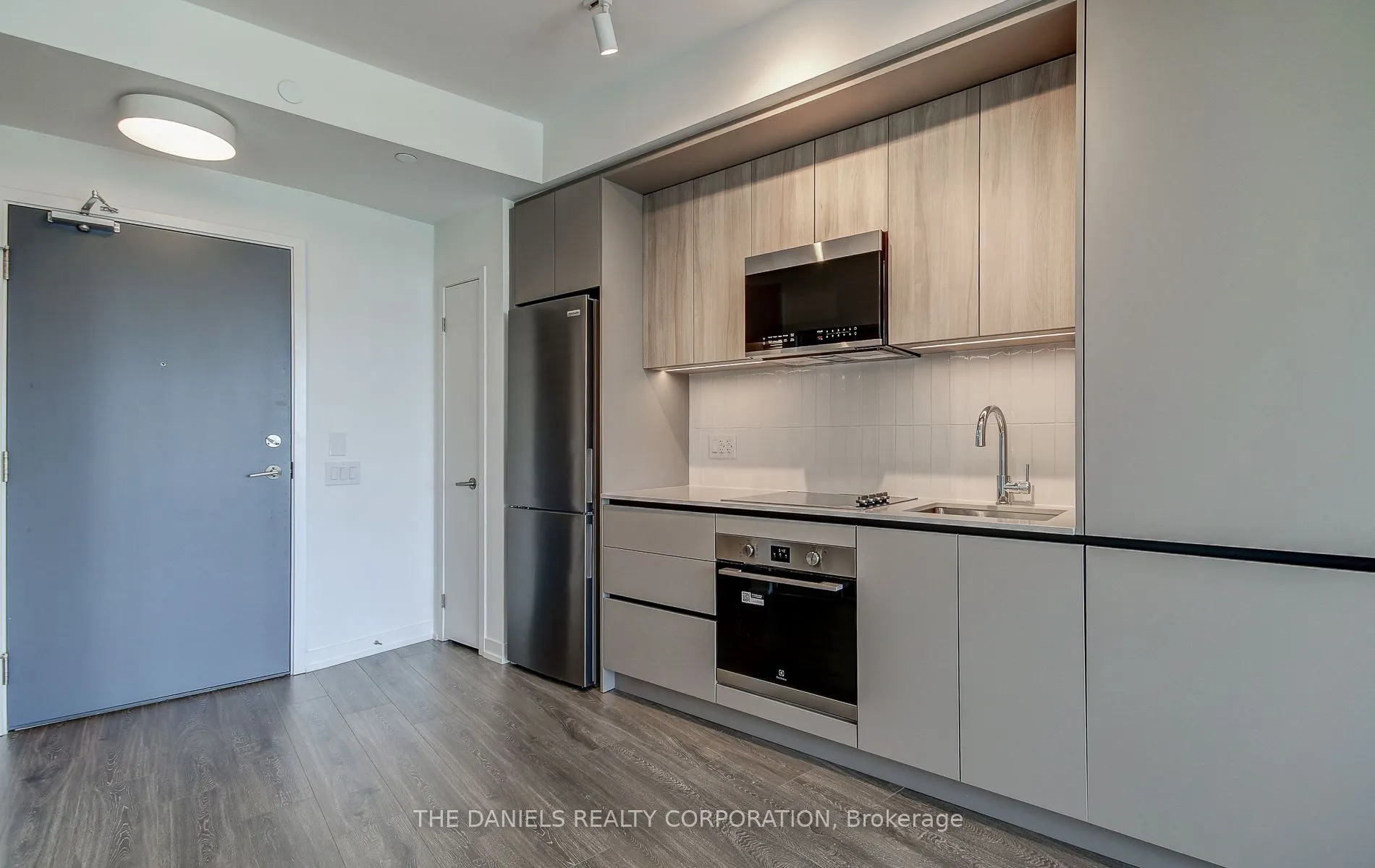 2485 Eglinton Avenue W, #523