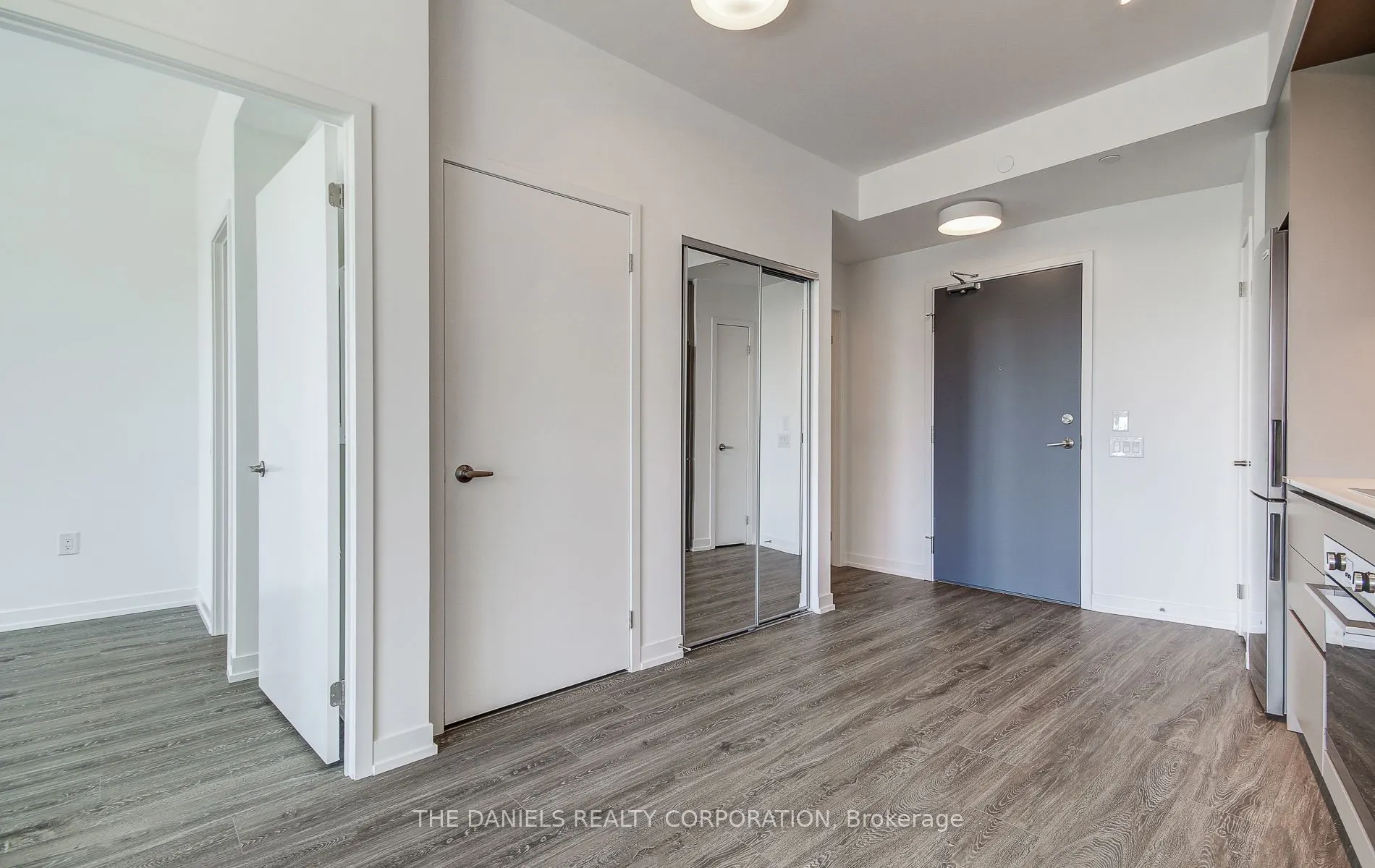 2485 Eglinton Avenue W, #523