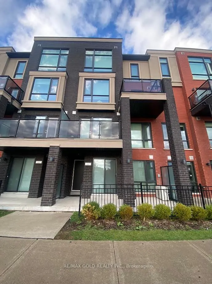 165 Veterans Drive, #9