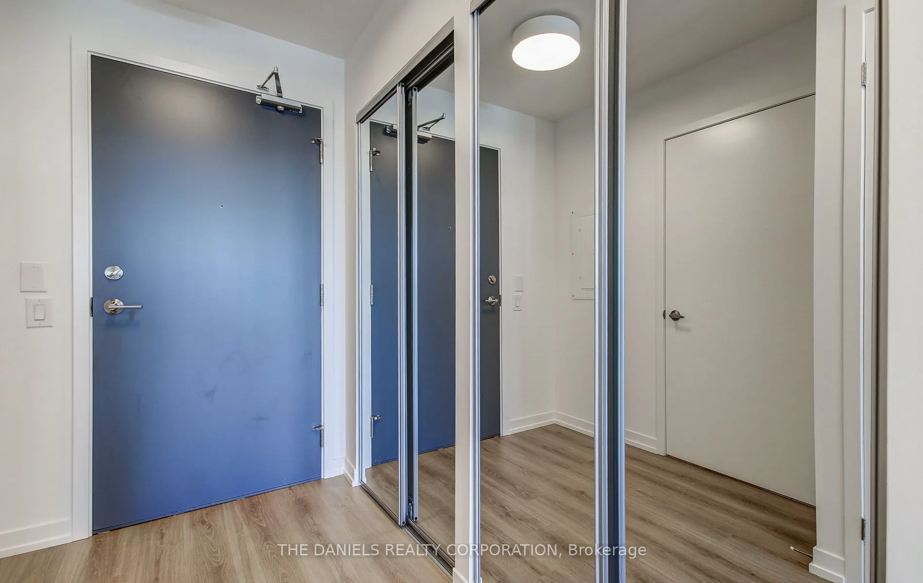 2485 Eglinton Avenue W, #1411