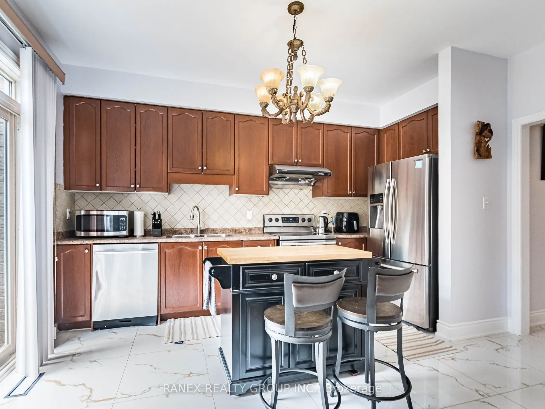 18 Tundra Swan Road