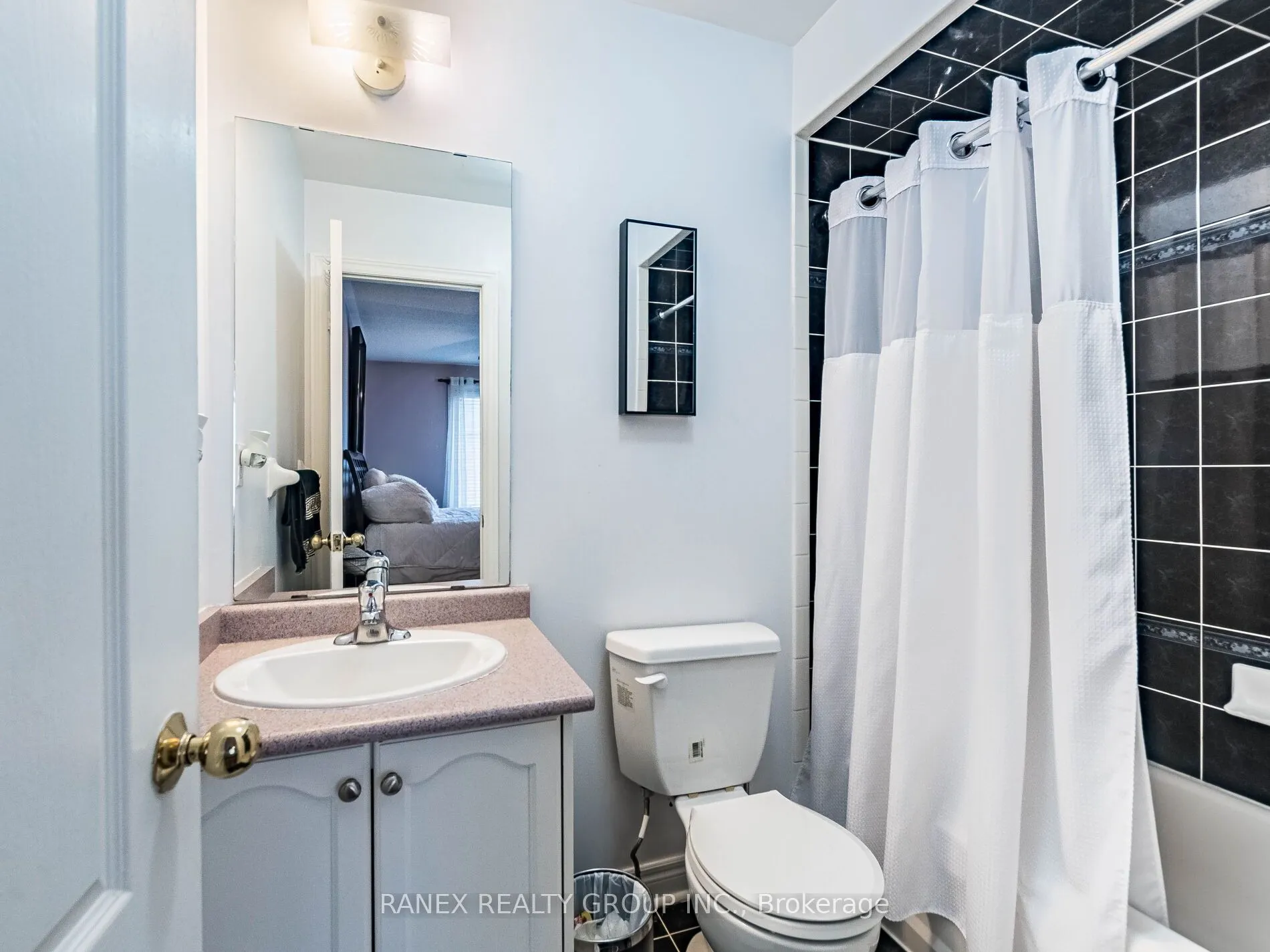 18 Tundra Swan Road