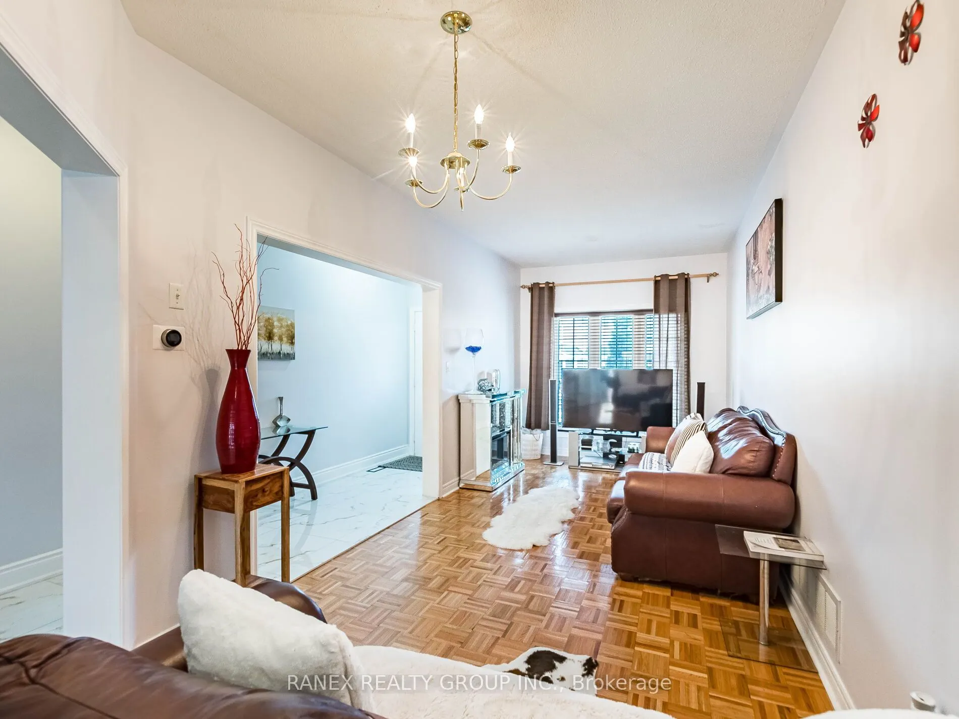 18 Tundra Swan Road