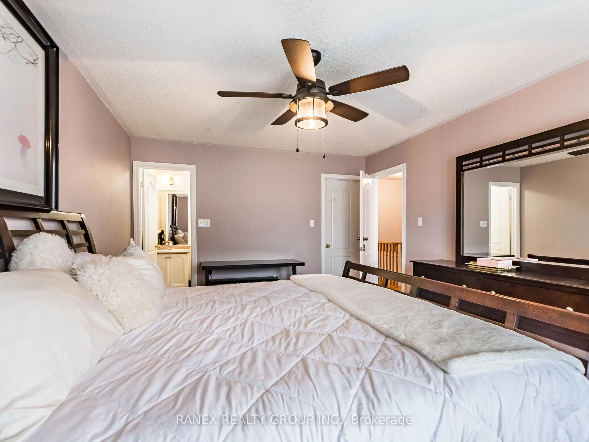 18 Tundra Swan Road