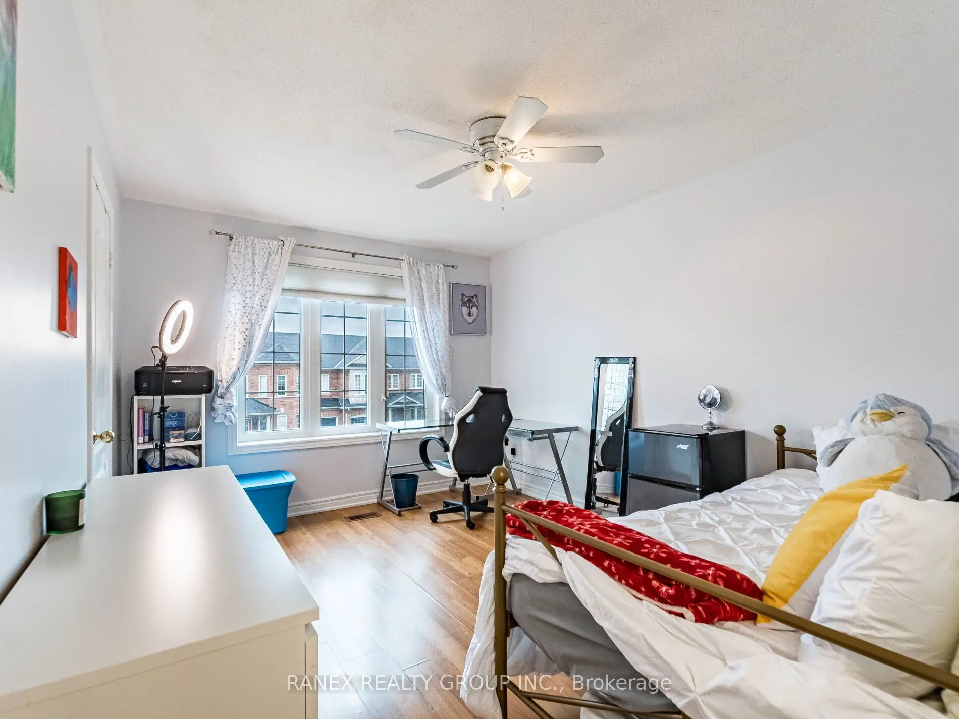 18 Tundra Swan Road