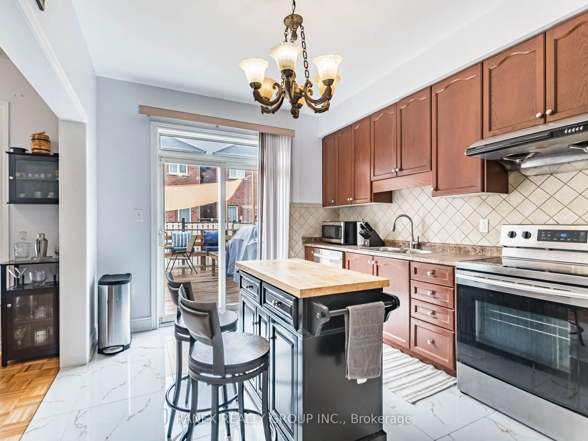 18 Tundra Swan Road