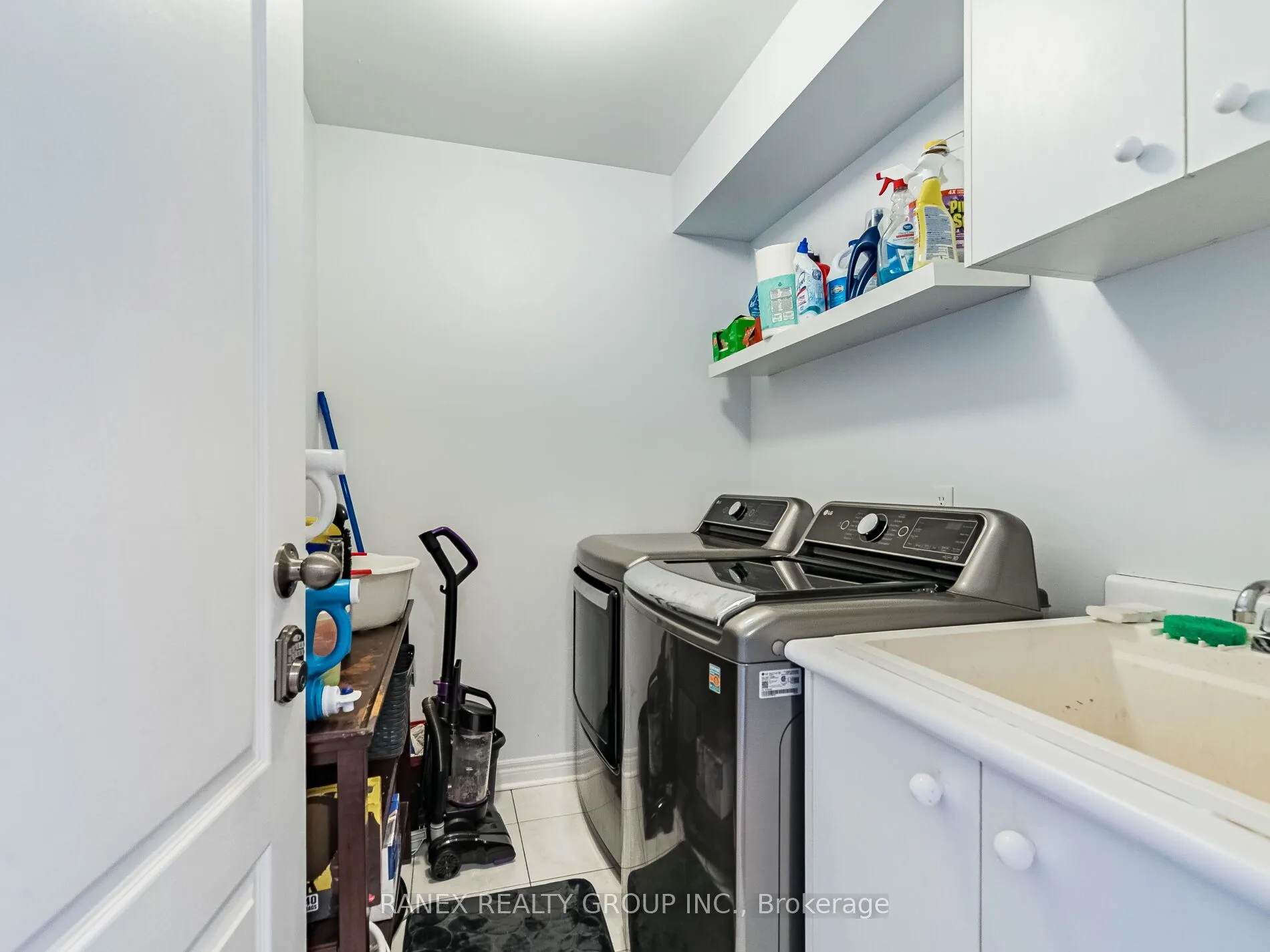 18 Tundra Swan Road