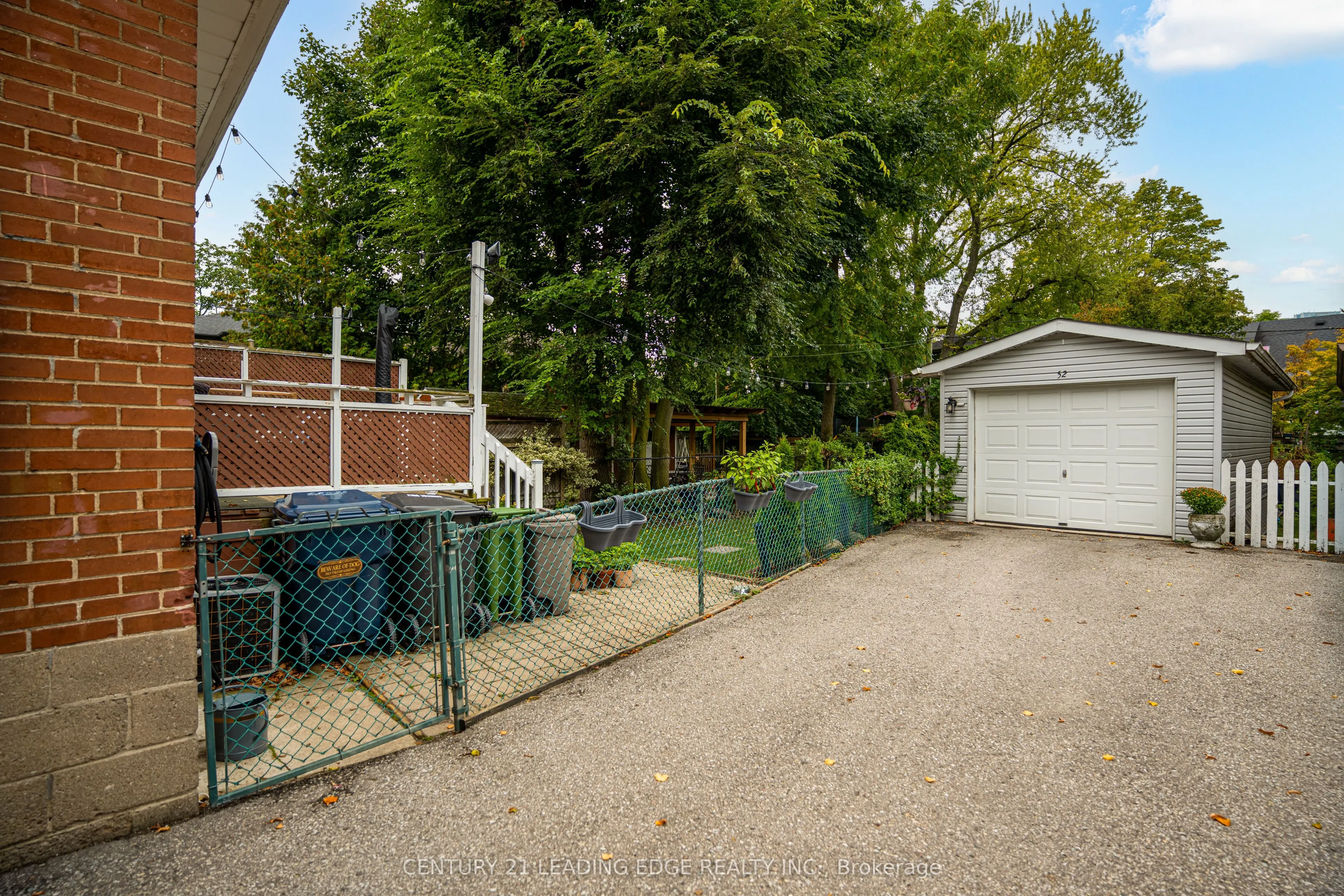 52 Green Lanes Lane