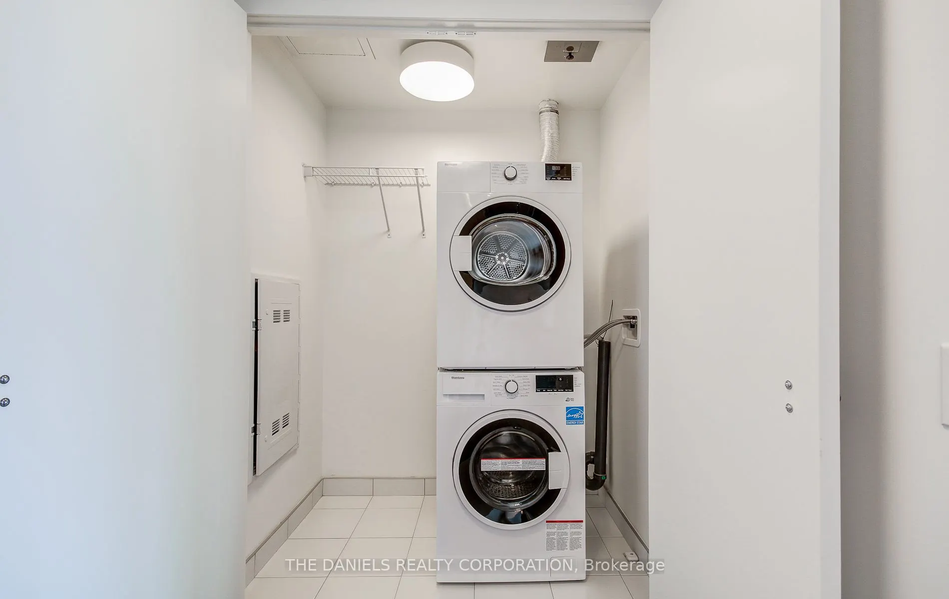 2485 Eglinton Avenue W, #822