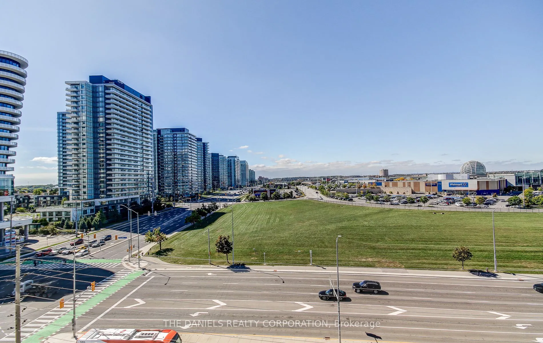 2485 Eglinton Avenue W, #822