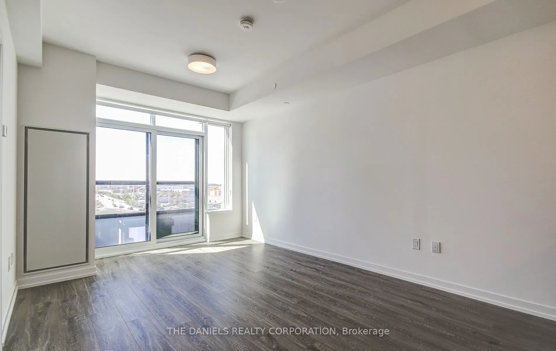 2485 Eglinton Avenue W, #822
