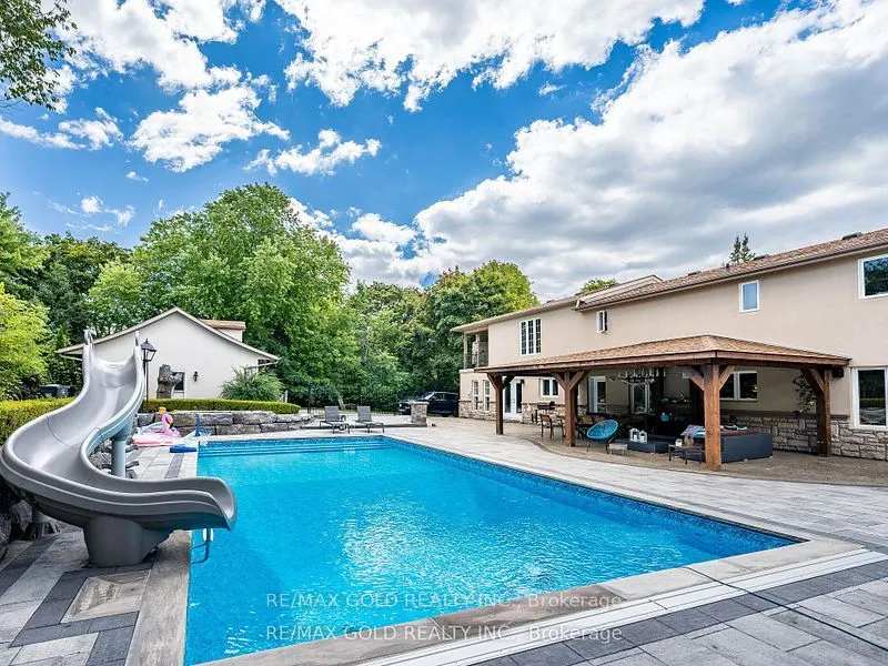 110 Palmer Circle