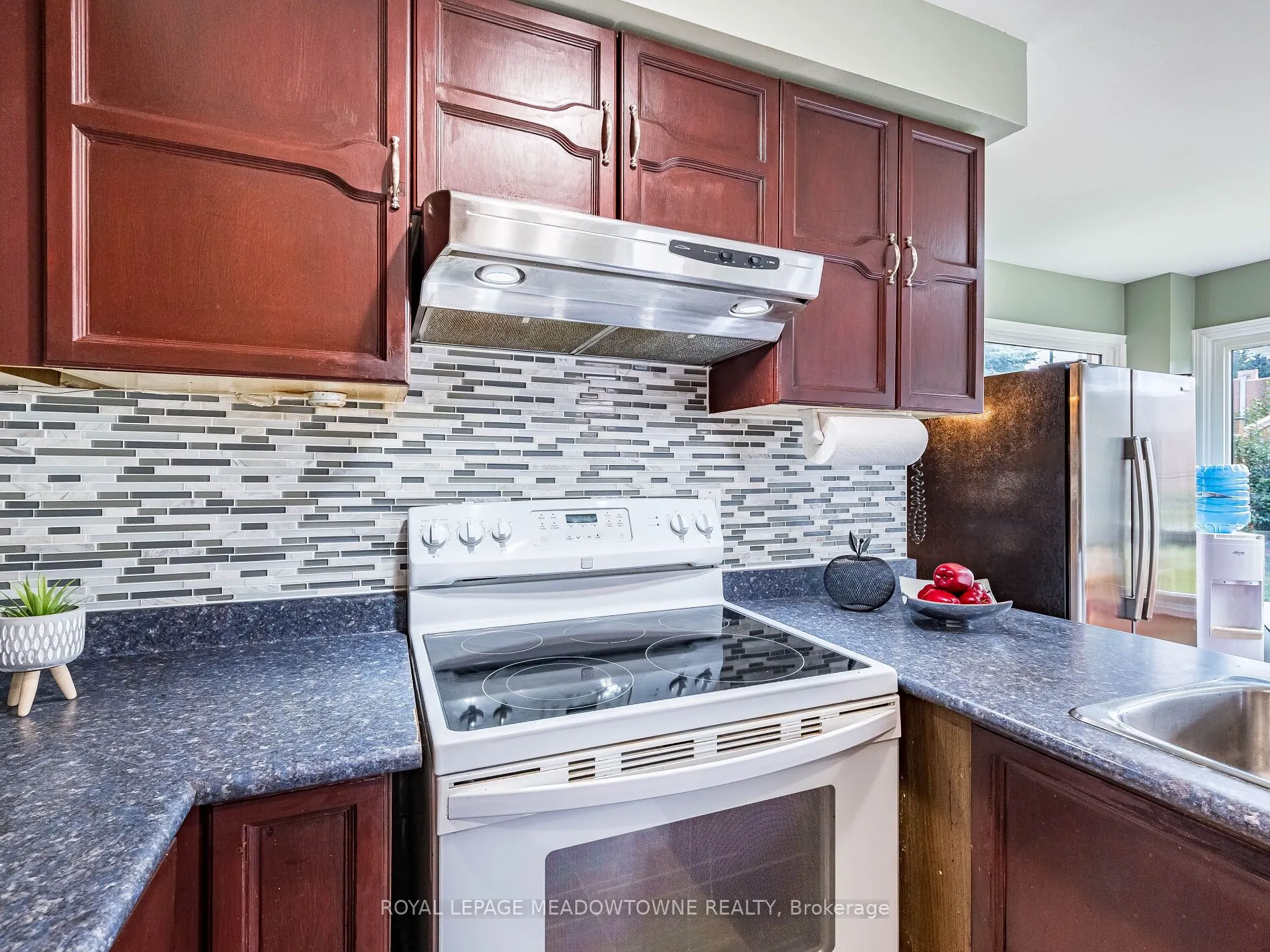 40 Lord Simcoe Drive