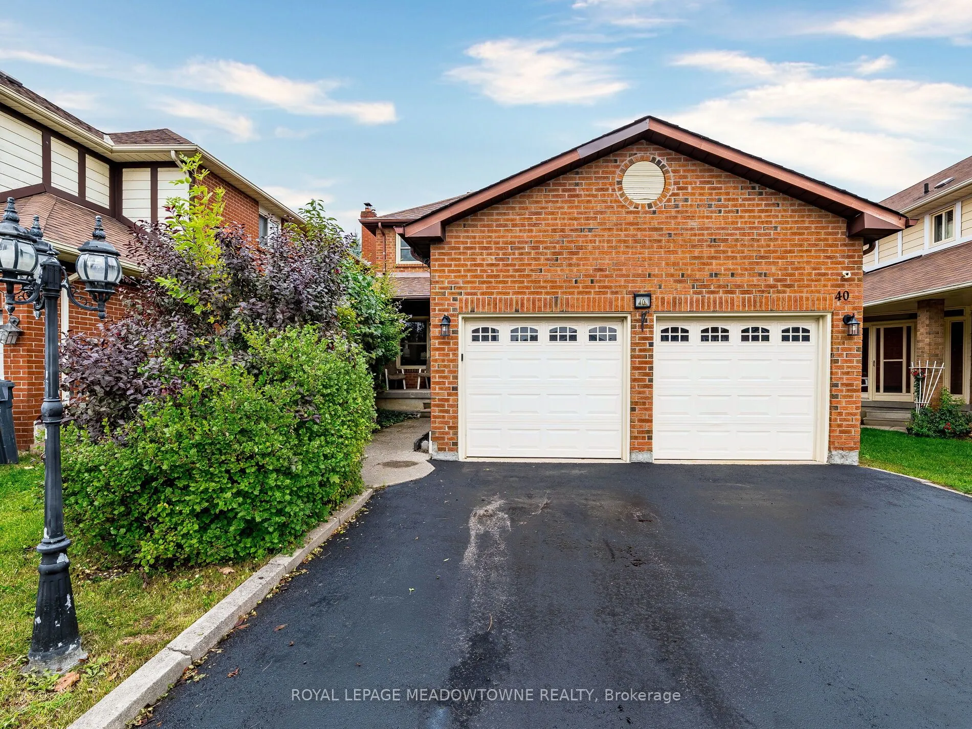 40 Lord Simcoe Drive
