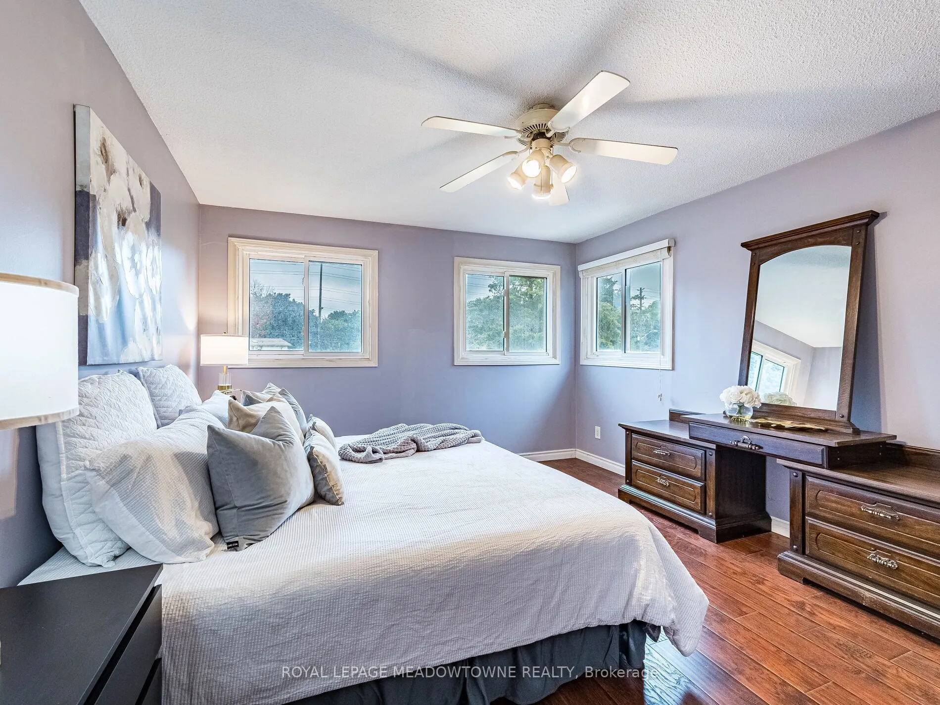 40 Lord Simcoe Drive