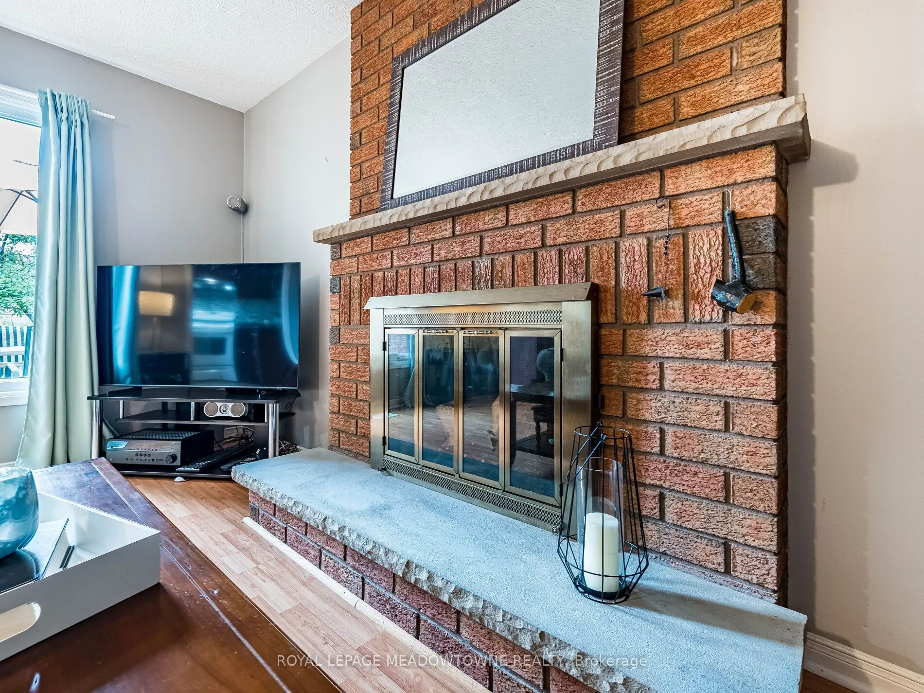 40 Lord Simcoe Drive