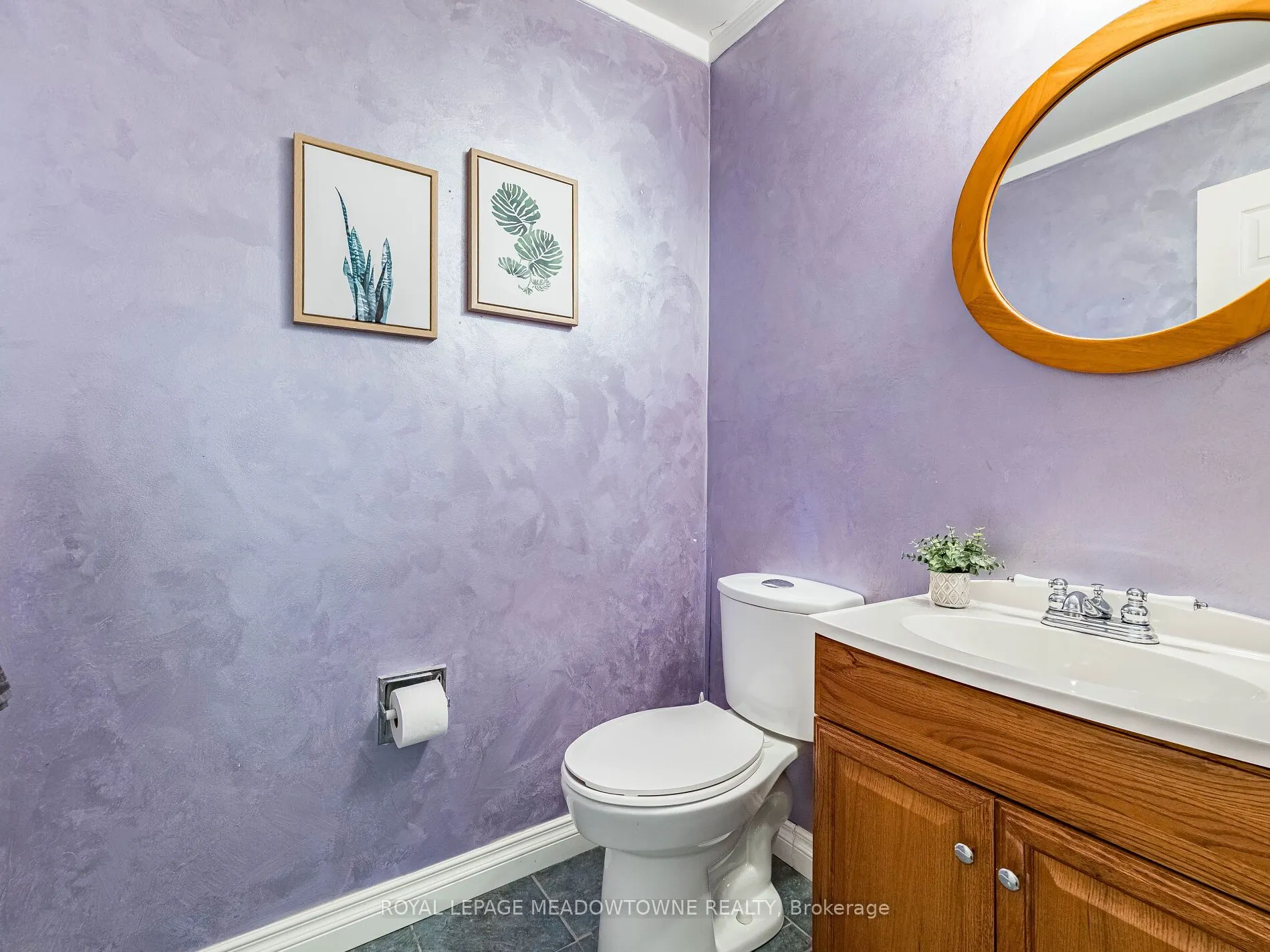40 Lord Simcoe Drive