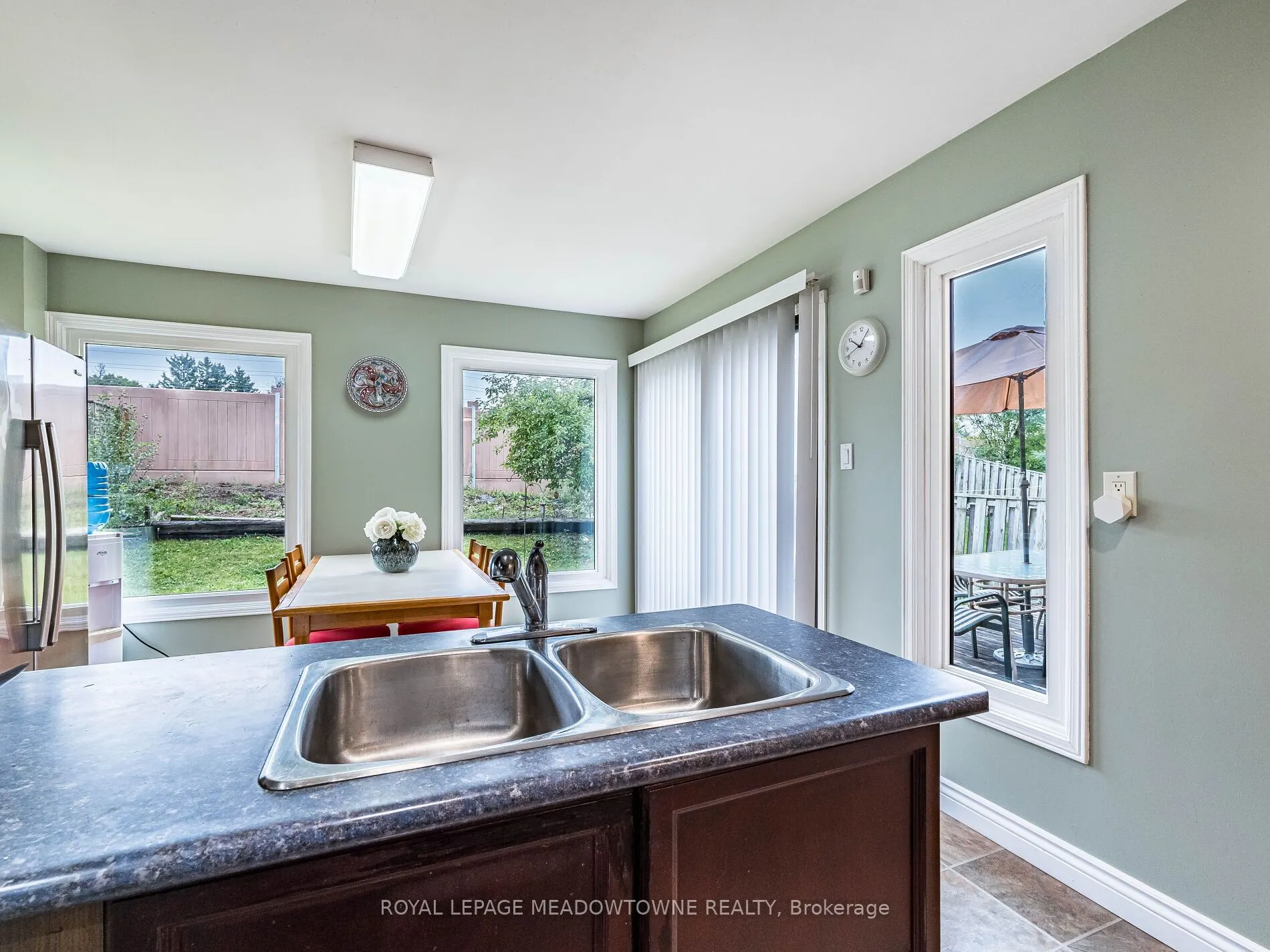 40 Lord Simcoe Drive