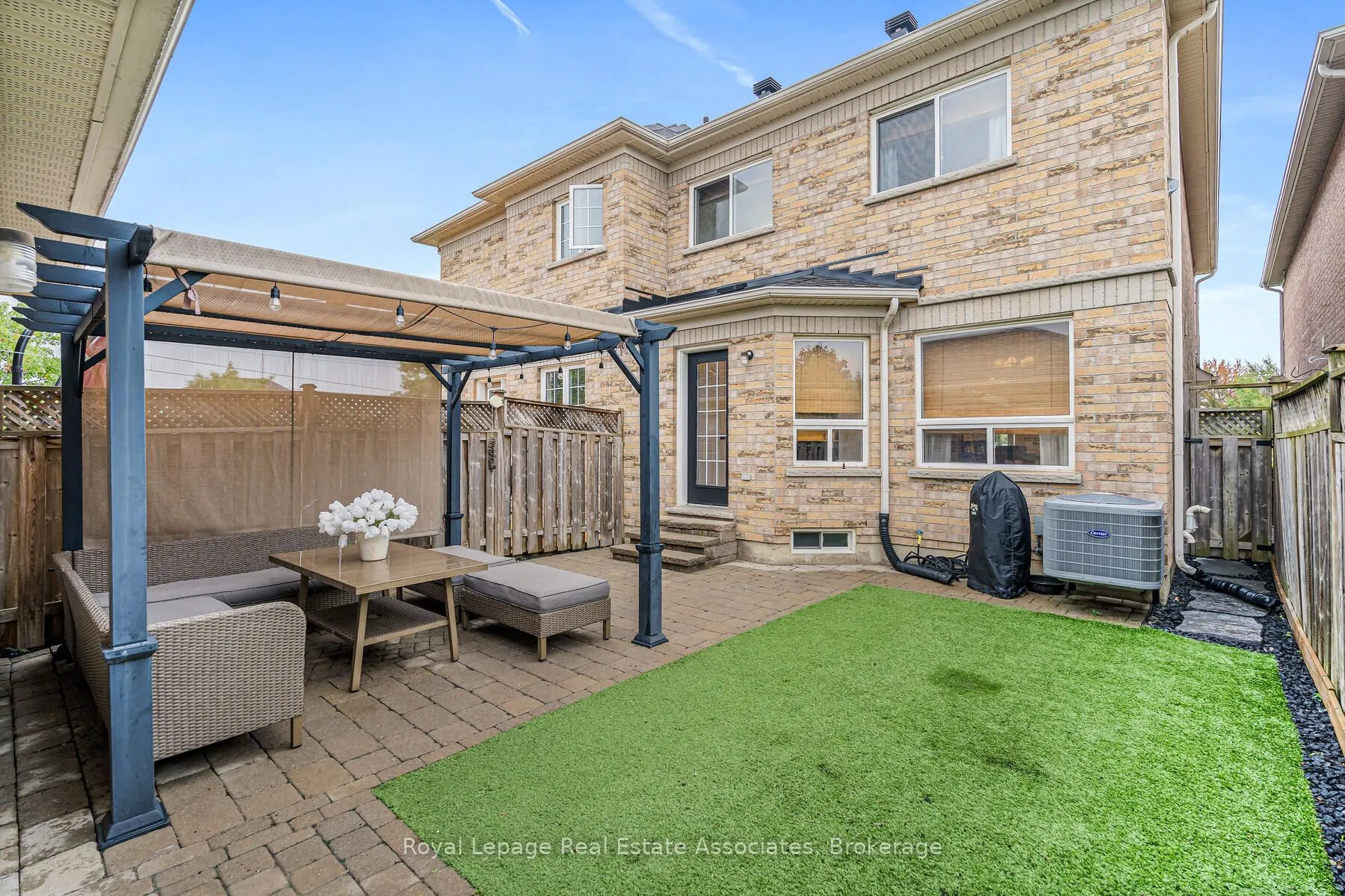 17 Snowberry Crescent