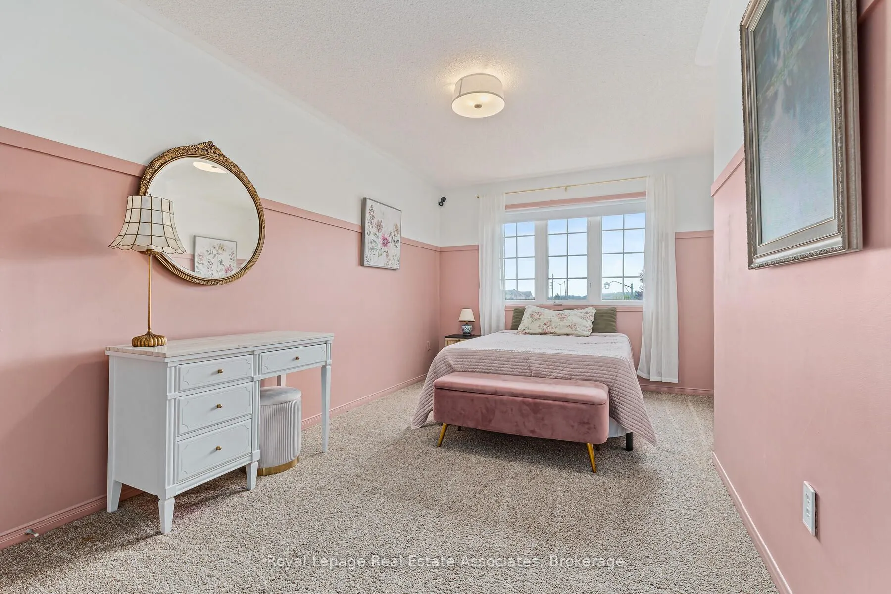 17 Snowberry Crescent