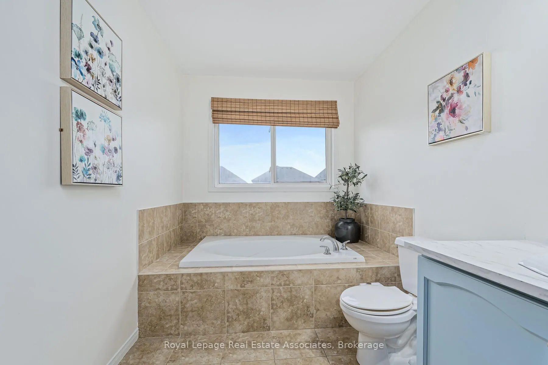 17 Snowberry Crescent