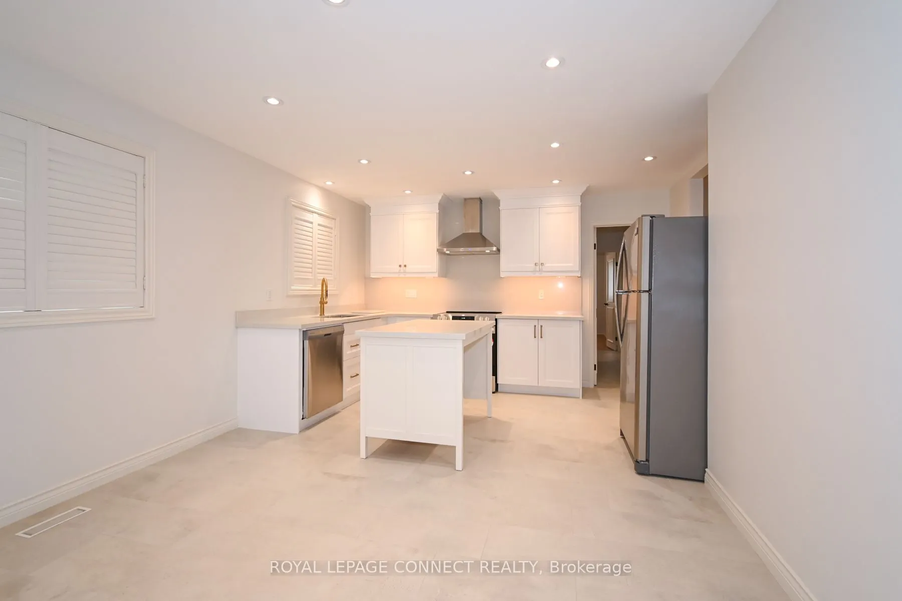 28 John Lindsay Court, #Main Level