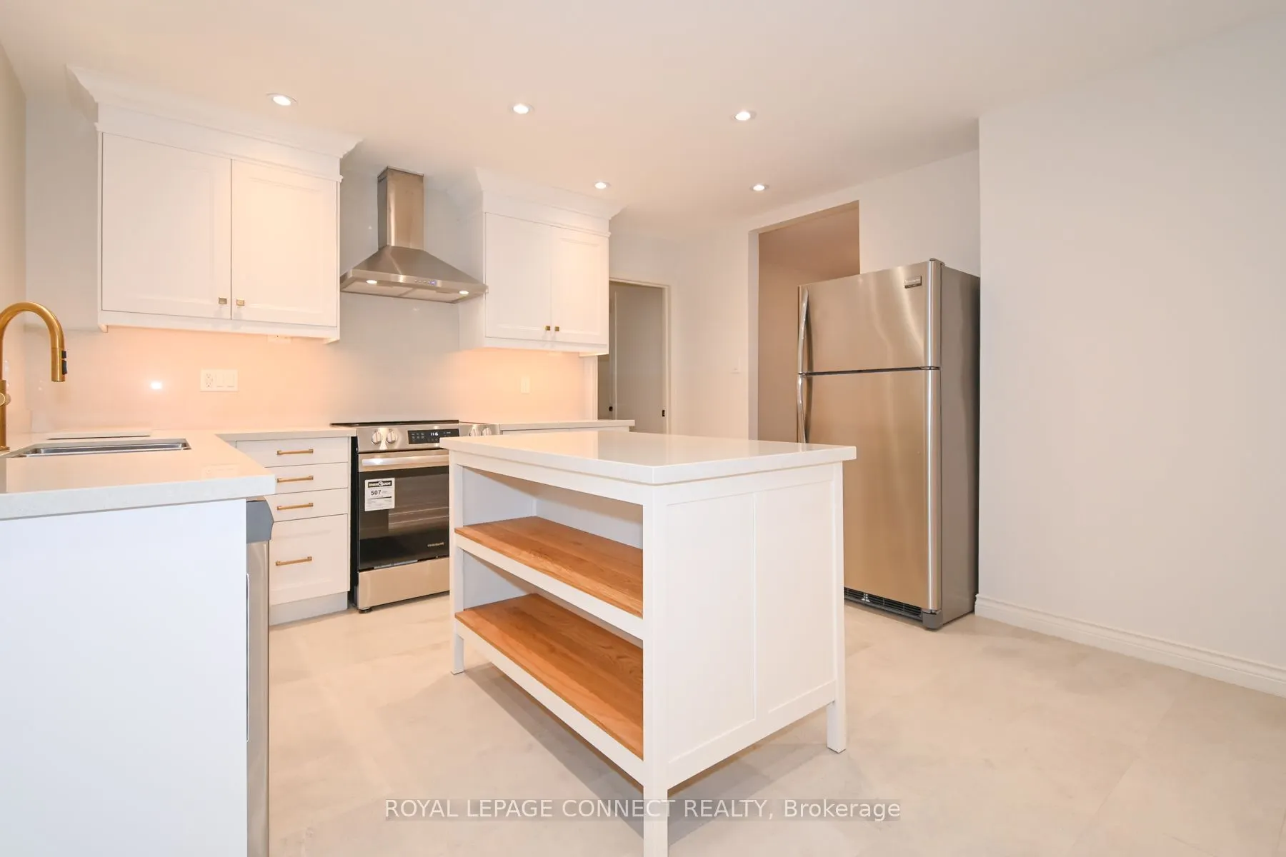 28 John Lindsay Court, #Main Level