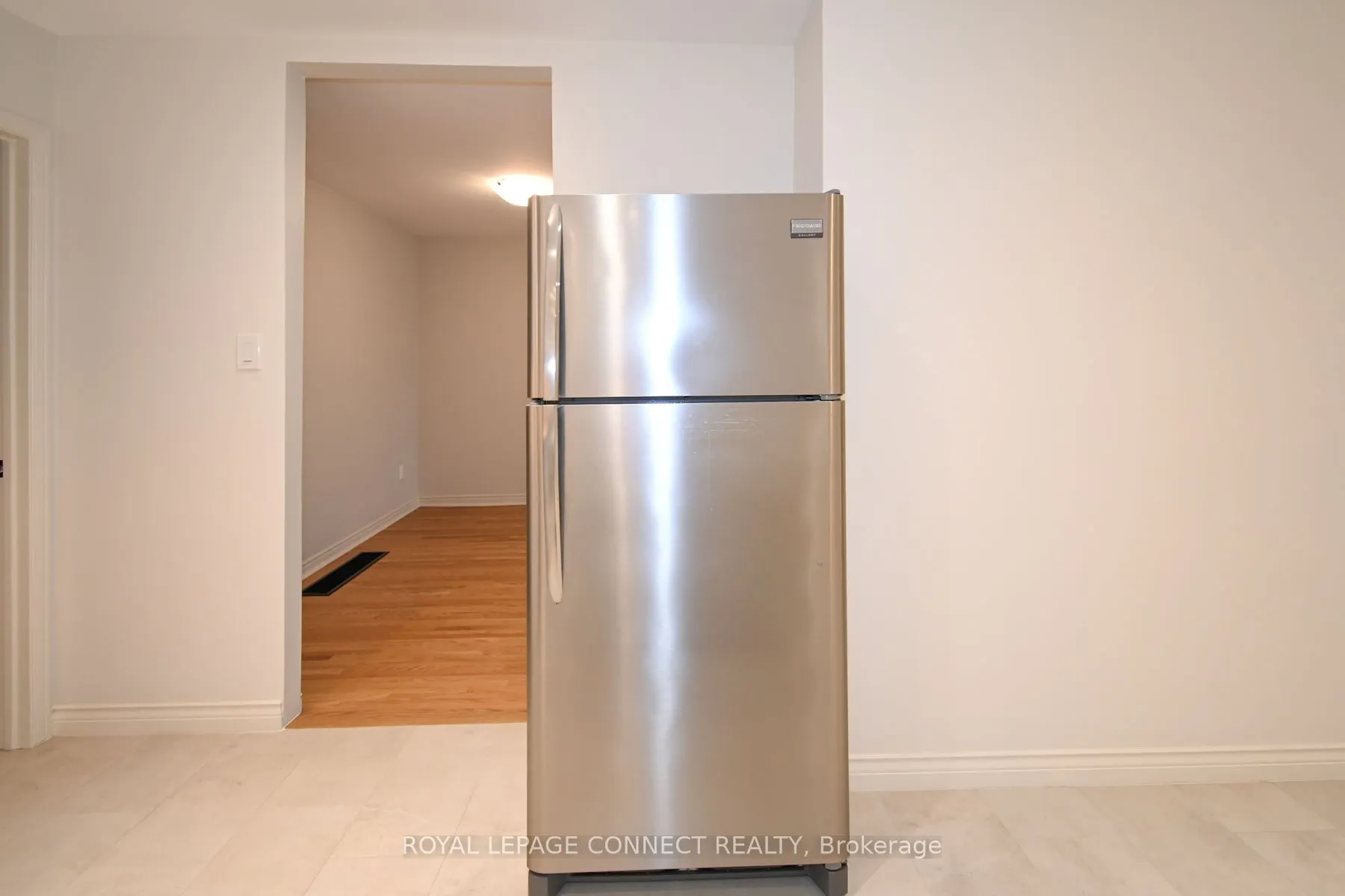 28 John Lindsay Court, #Main Level