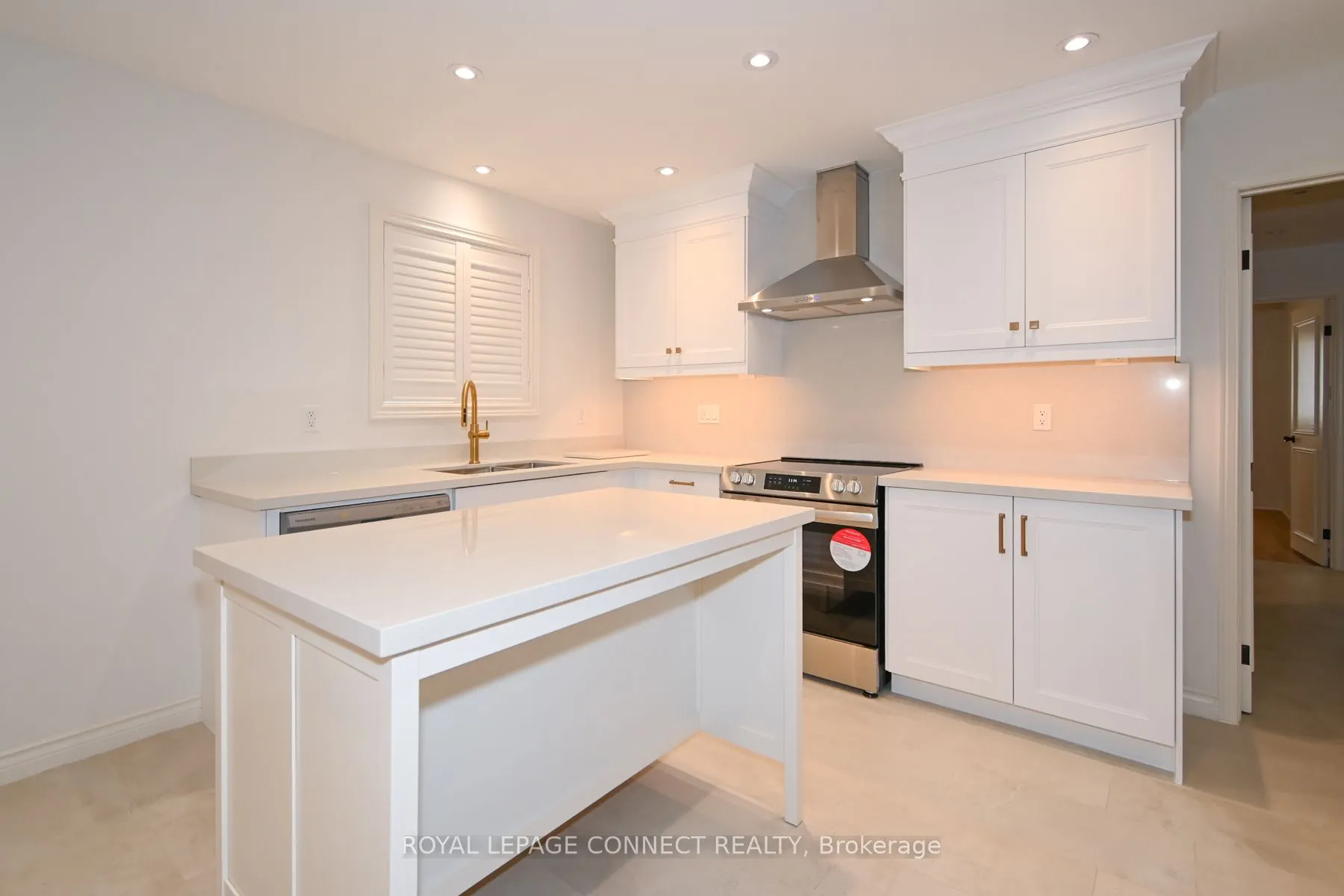 28 John Lindsay Court, #Main Level