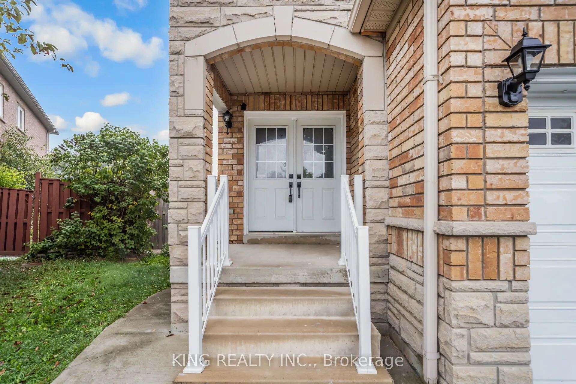 34 Dewridge Court