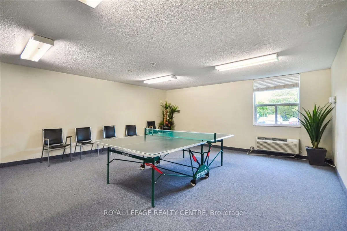 966 Inverhouse Drive, #907