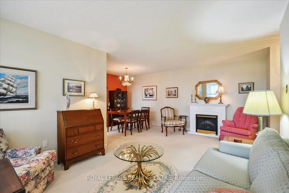 966 Inverhouse Drive, #907