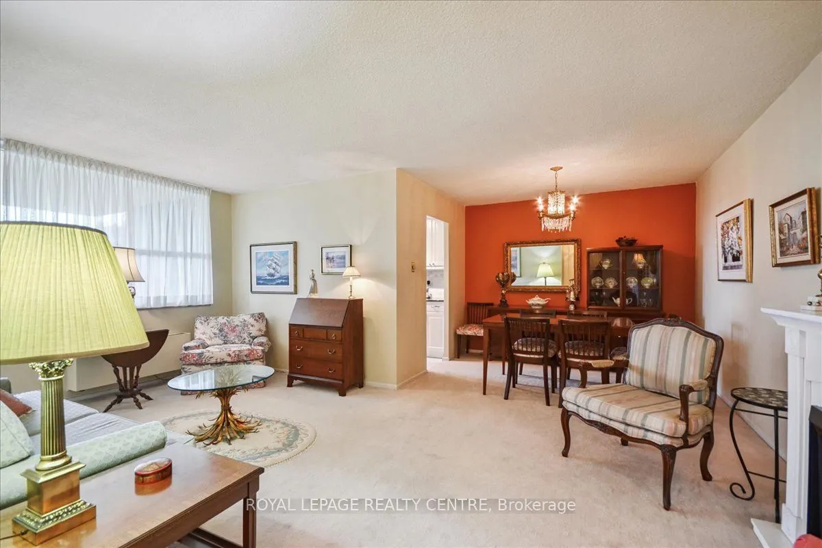966 Inverhouse Drive, #907