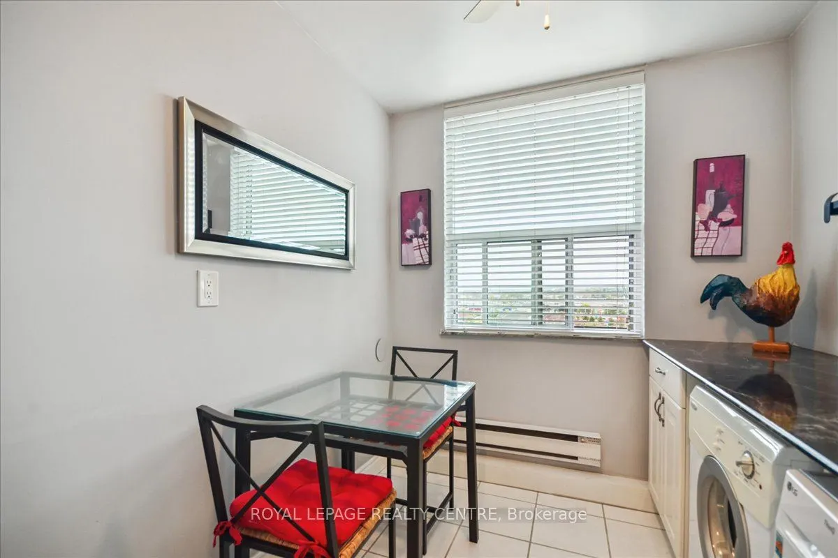 966 Inverhouse Drive, #907
