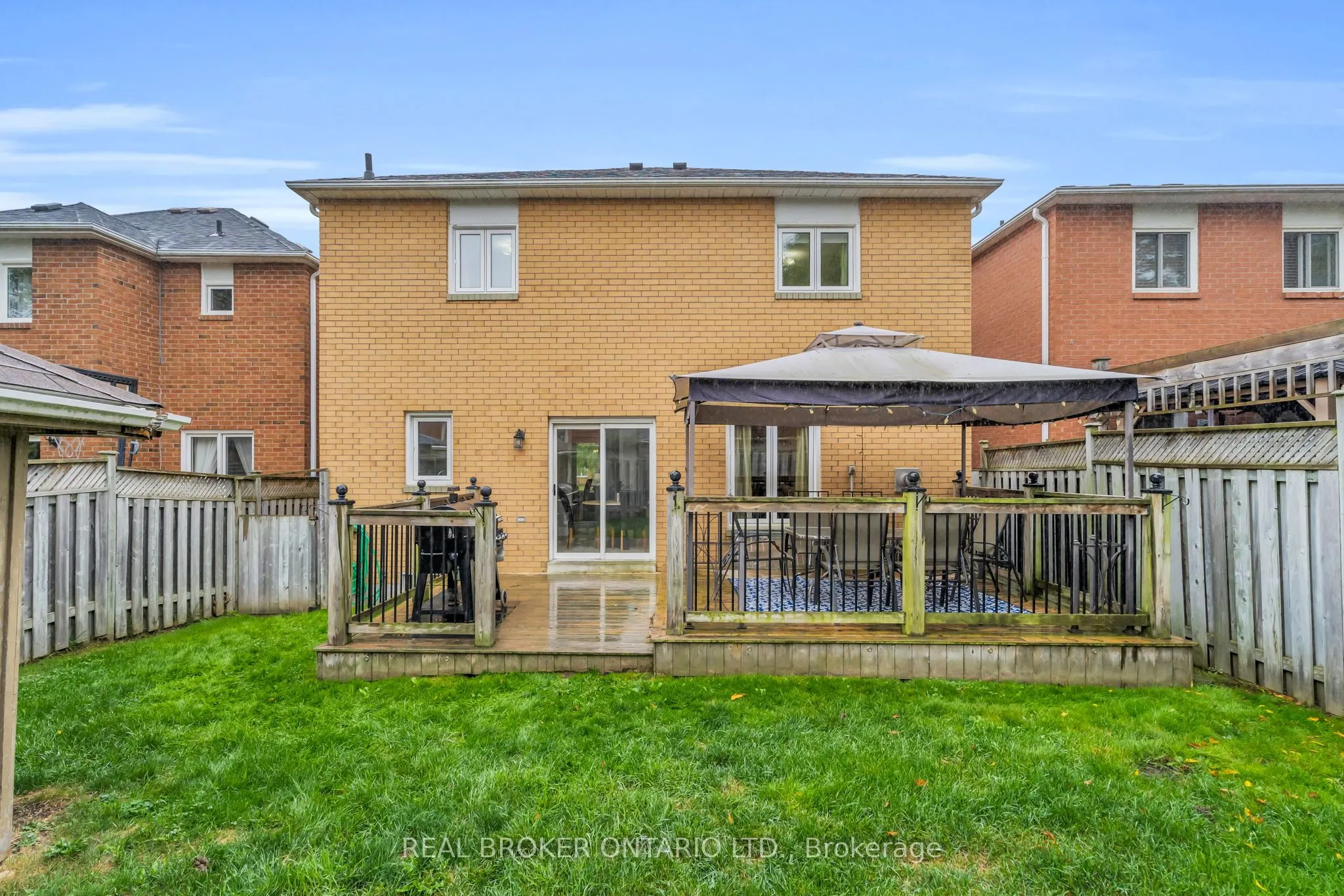 309 Howard Crescent