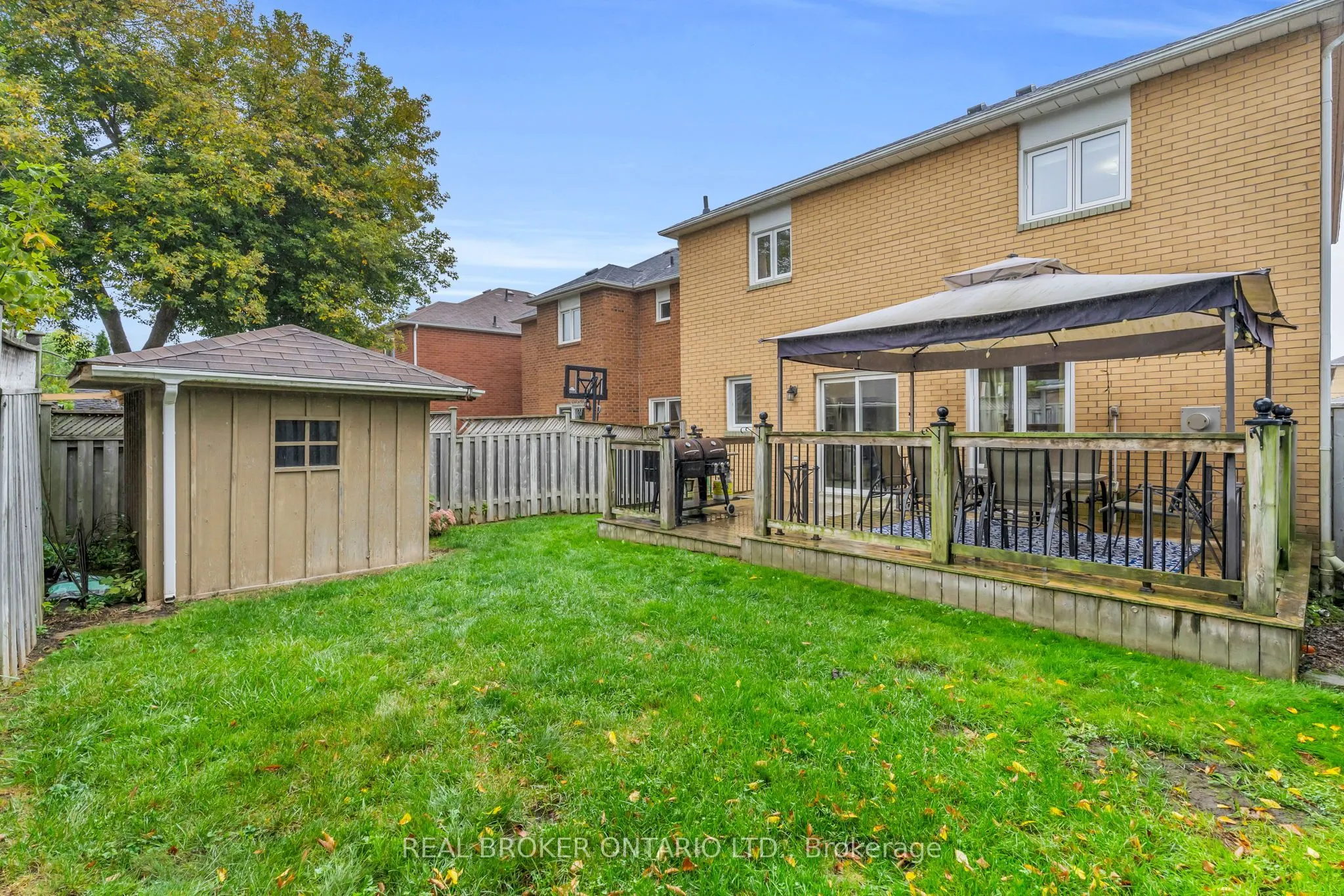 309 Howard Crescent