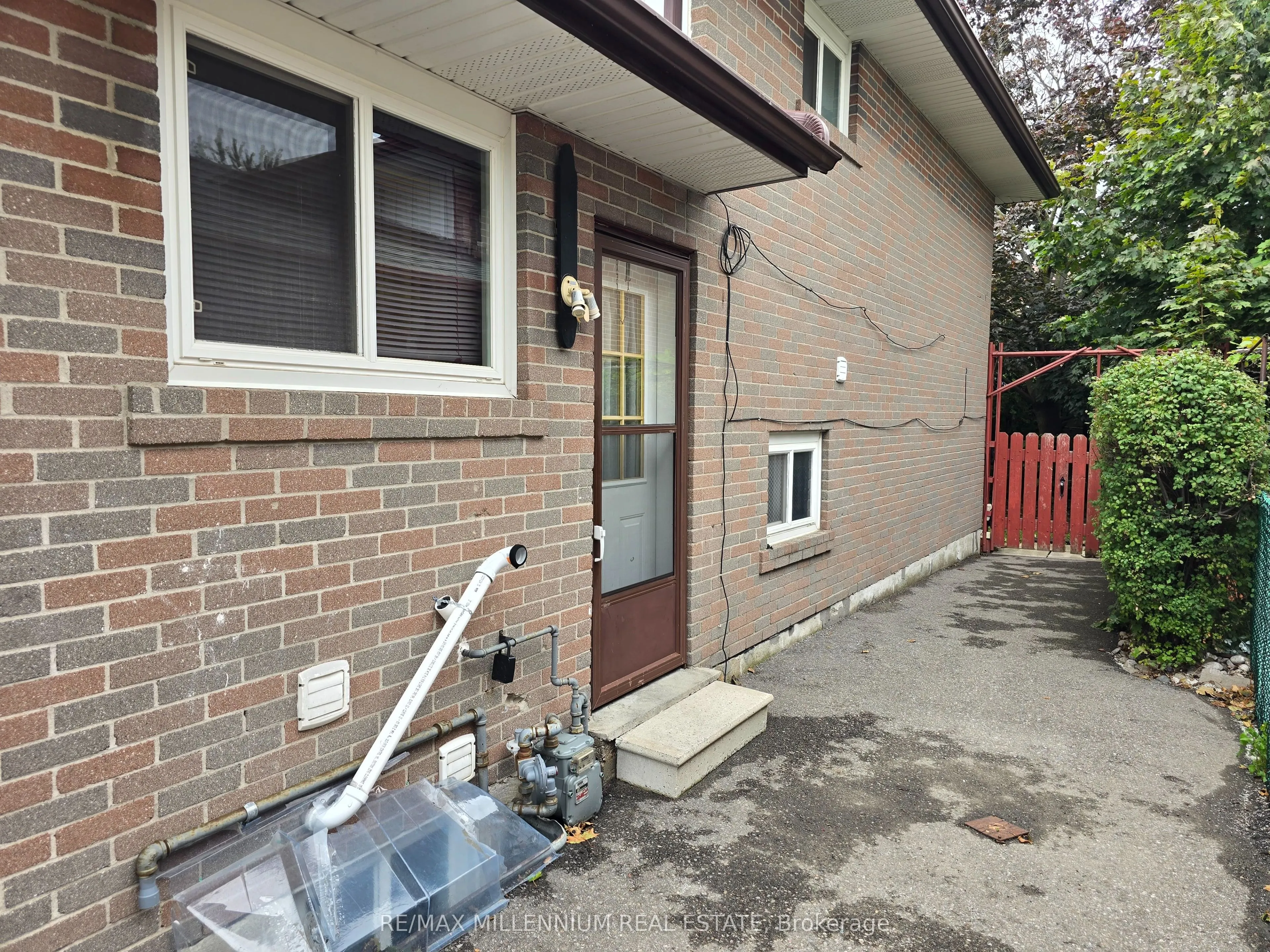 144 Clarence Street, #Bsmt
