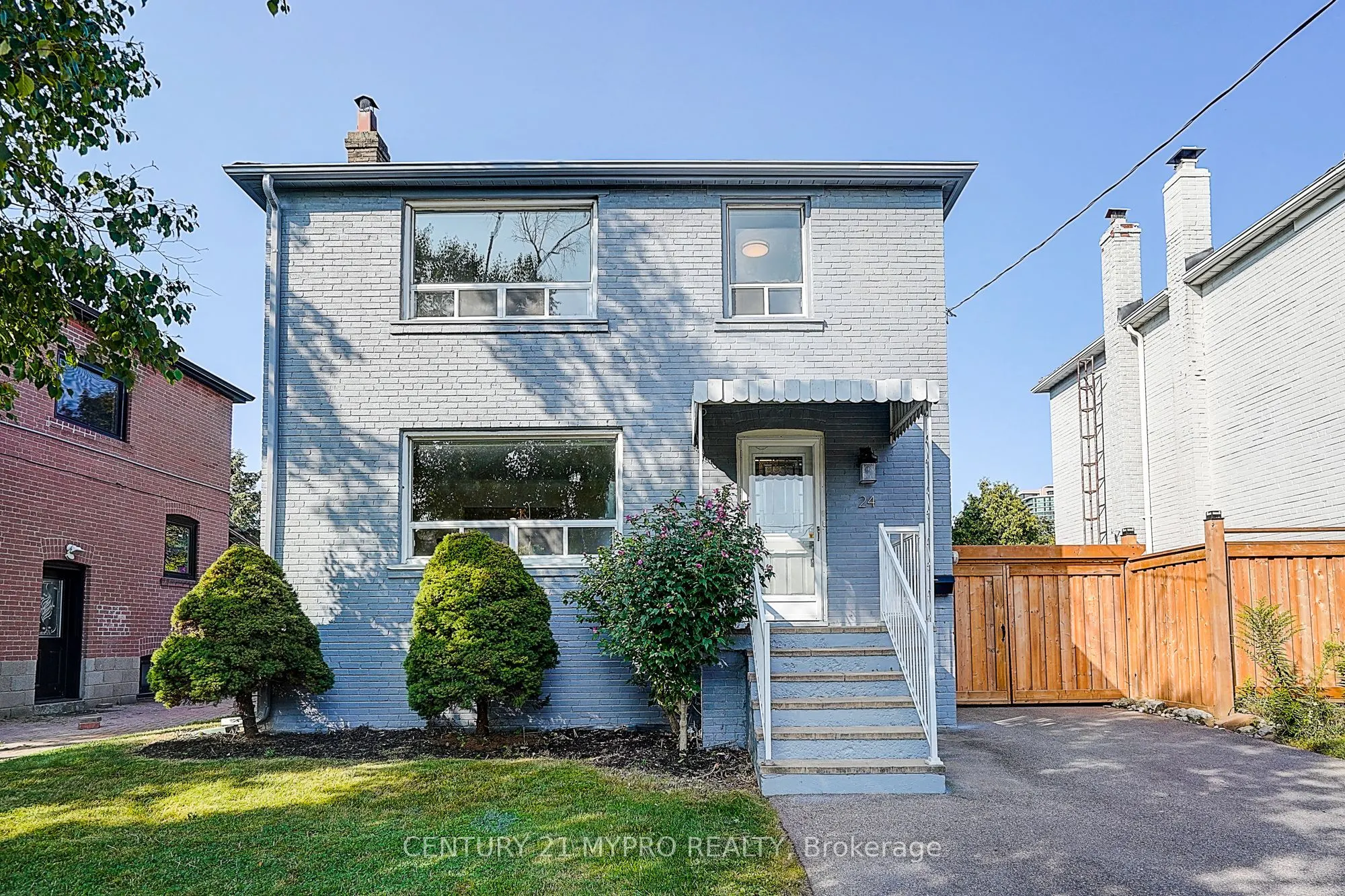 24 Gair Drive