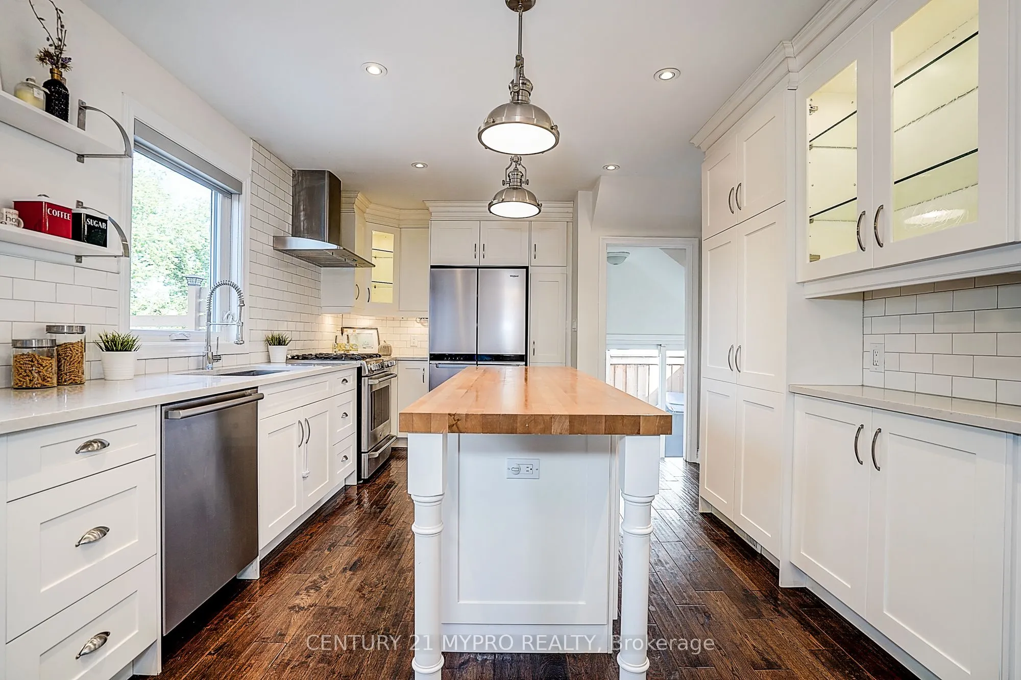 24 Gair Drive